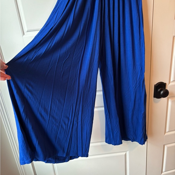 Royal Blue Spaghetti Strap Jumpsuit with V-Neckline - Picture 2 of 5